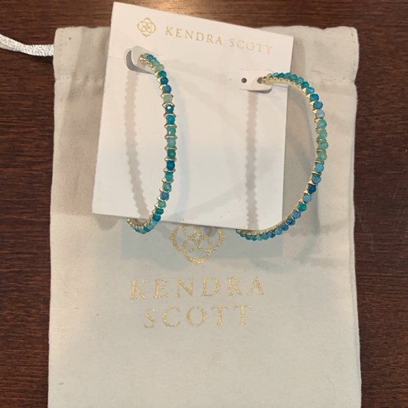 Kendra Scott Birdie Hoop Earrings - Picture 5 of 5